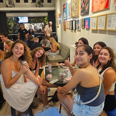 Oke Baik Hostel Γιογκιακάρτα Εξωτερικό φωτογραφία