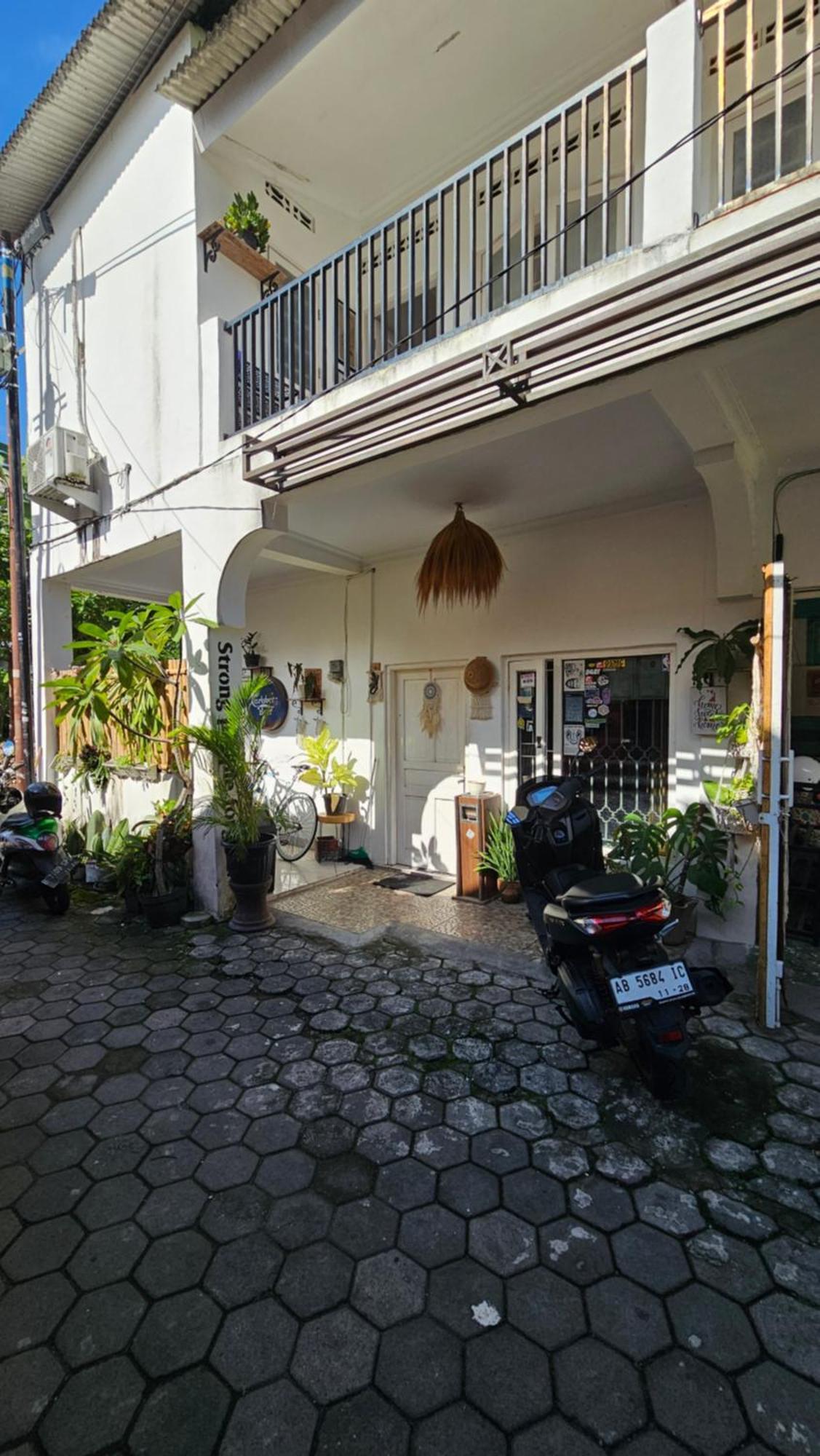 Oke Baik Hostel Γιογκιακάρτα Εξωτερικό φωτογραφία