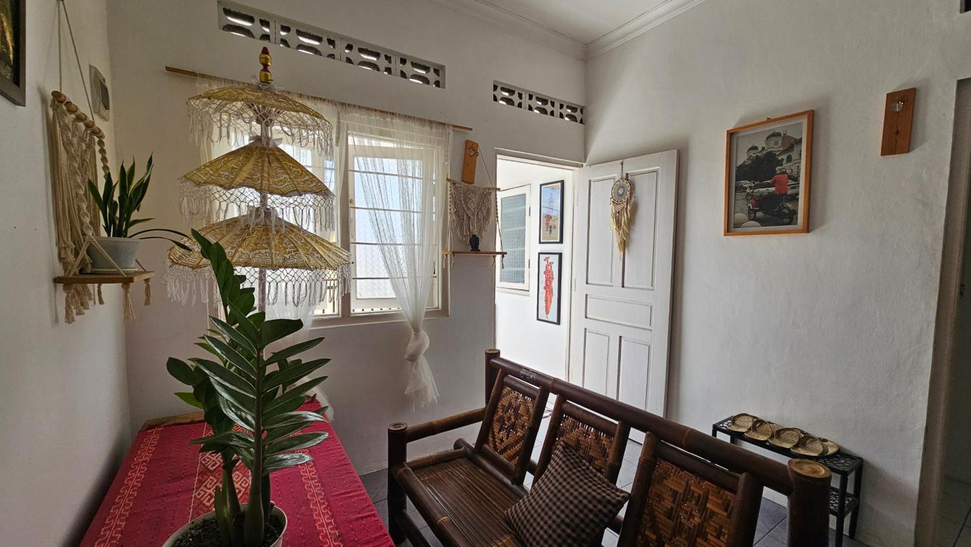 Oke Baik Hostel Γιογκιακάρτα Εξωτερικό φωτογραφία