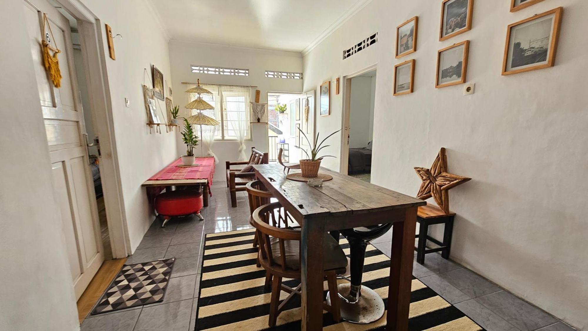 Oke Baik Hostel Γιογκιακάρτα Εξωτερικό φωτογραφία