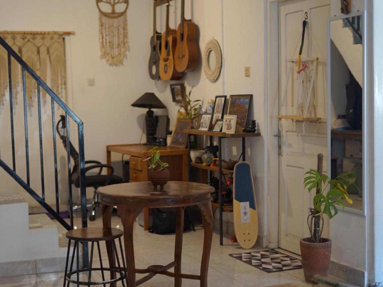 Oke Baik Hostel Γιογκιακάρτα Δωμάτιο φωτογραφία